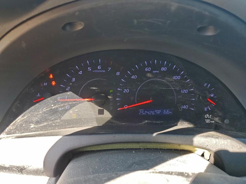 4T1BF3EK1BU758553 - 2011 TOYOTA CAMRY BASE Gümüş fotoğraf 9