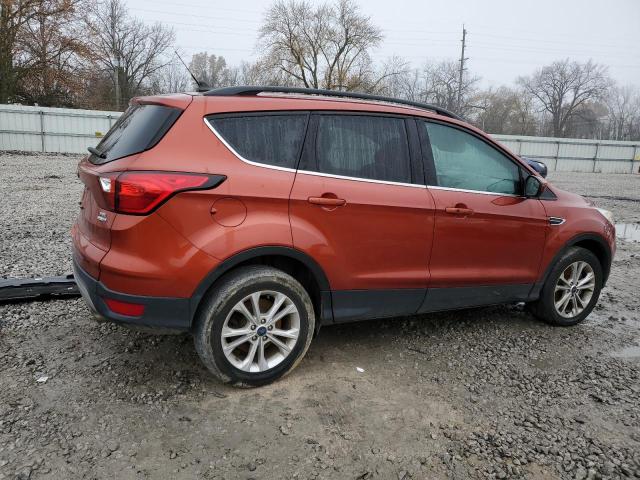 1FMCU9HD8KUB85645 - 2019 FORD ESCAPE SEL برتقالي صورة 3