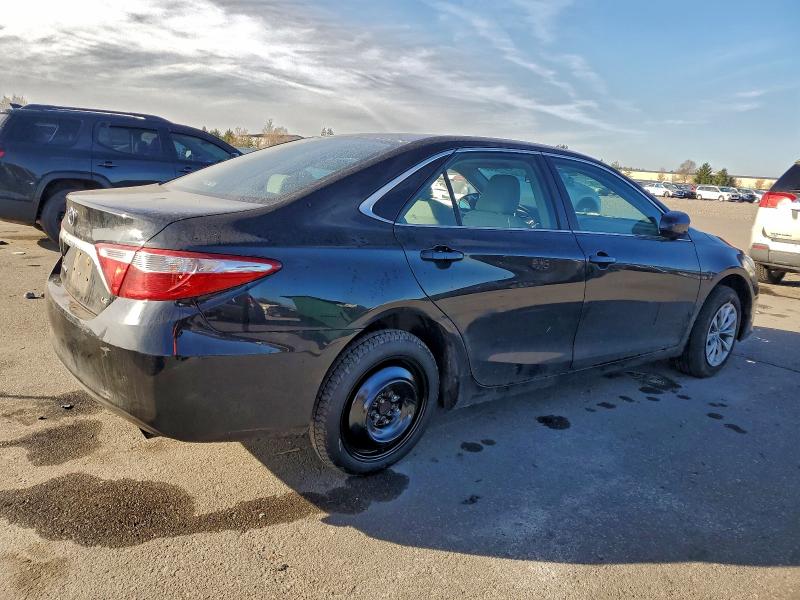 4T4BF1FK9GR568905 - 2016 TOYOTA CAMRY LE 黑色 照片 3