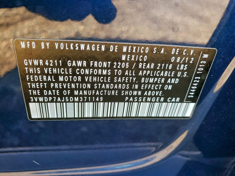 3VWDP7AJ5DM371149 - 2013 VOLKSWAGEN JETTA SE BLUE photo 12