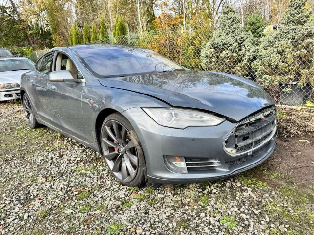 2014 TESLA MODEL S, 