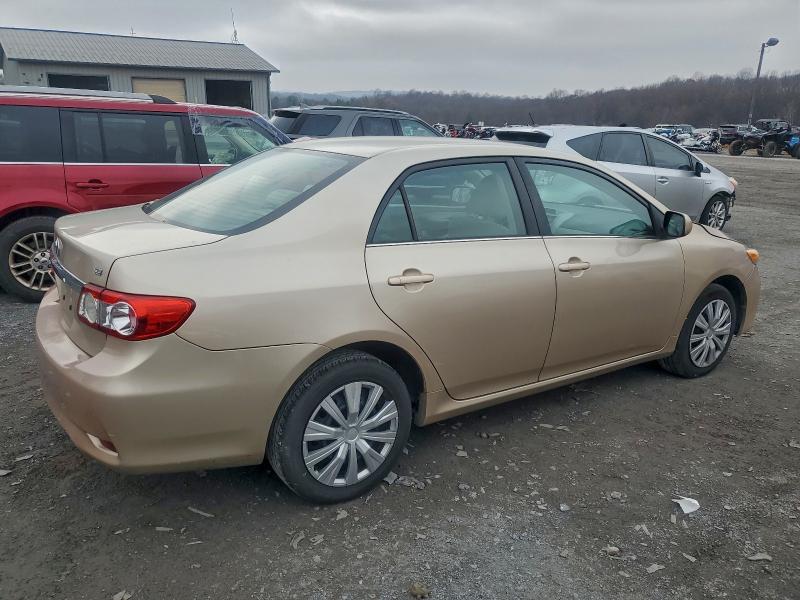 2T1BU4EE6DC044508 - 2013 TOYOTA COROLLA BASE Қоңыр фото 3