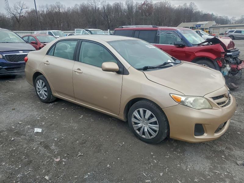 2T1BU4EE6DC044508 - 2013 TOYOTA COROLLA BASE Қоңыр фото 4