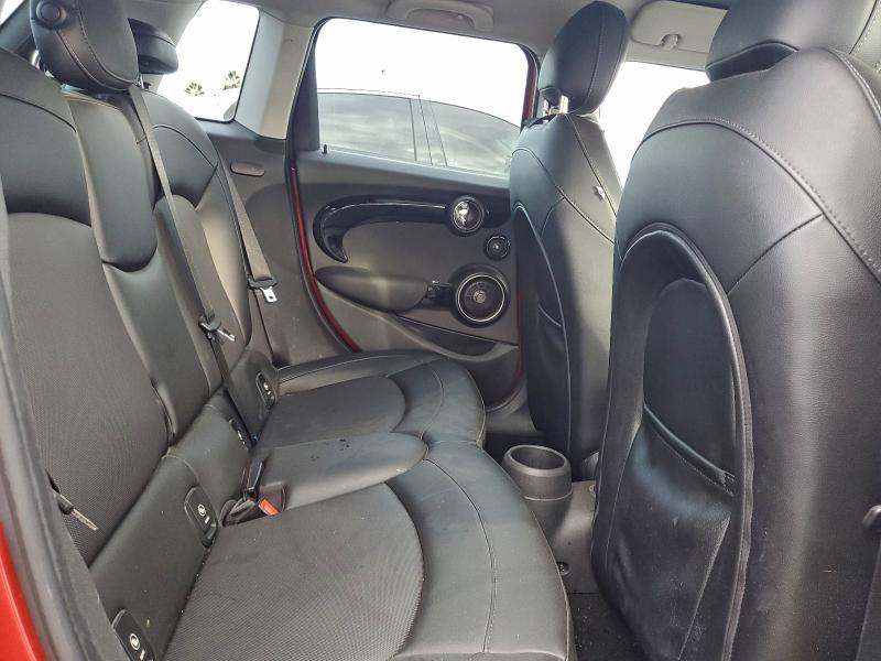 WMWXU3C57F2B59655 - 2015 MINI COOPER S RED photo 10