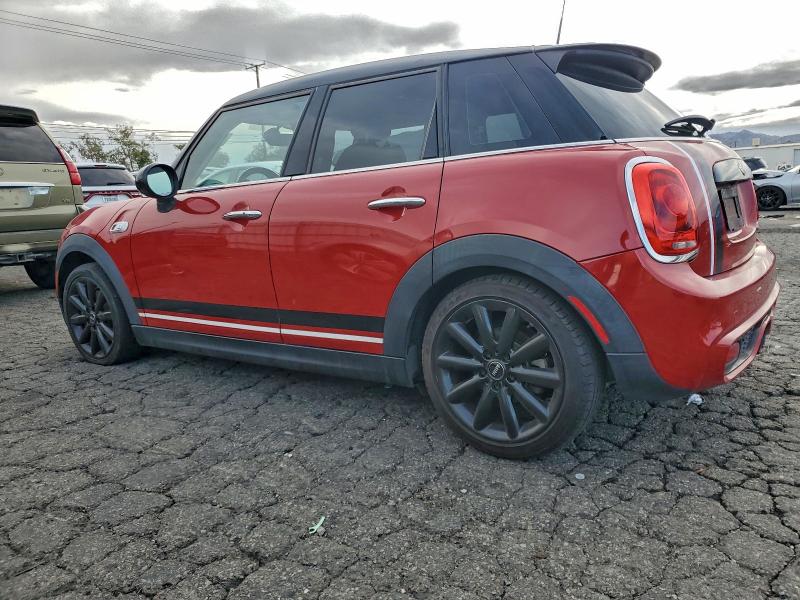 WMWXU3C57F2B59655 - 2015 MINI COOPER S RED photo 2