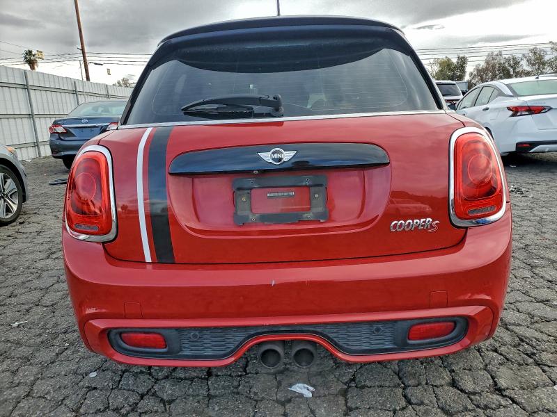 WMWXU3C57F2B59655 - 2015 MINI COOPER S RED photo 6