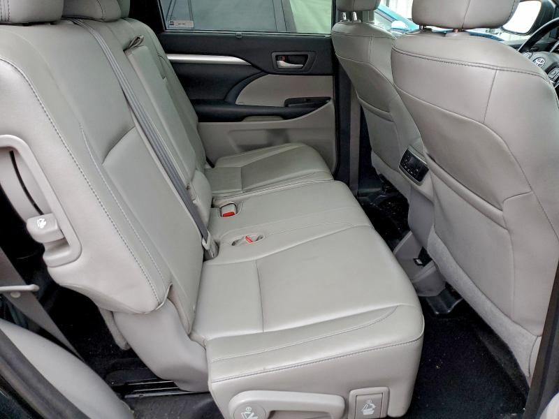 5TDJKRFH6GS259096 - 2016 TOYOTA HIGHLANDER XLE أسود صورة 11