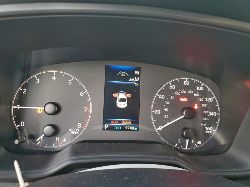 5YFB4MDE6RP197303 - 2024 TOYOTA COROLLA LE ვერცხლისფერი ფოტო 9