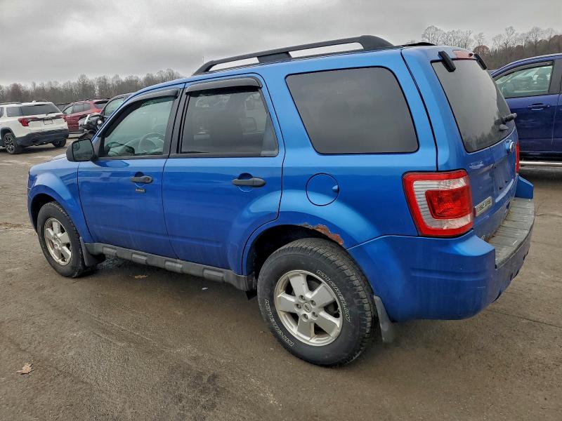 1FMCU9D74BKC61356 - 2011 FORD ESCAPE XLT Mavi foto 2