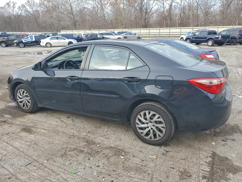 2T1BURHE4HC748723 - 2017 TOYOTA COROLLA L BLACK photo 2