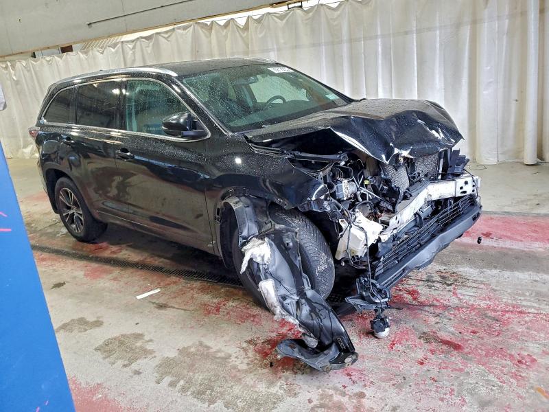 5TDJKRFH3GS279130 - 2016 TOYOTA HIGHLANDER XLE 黑色 照片 4
