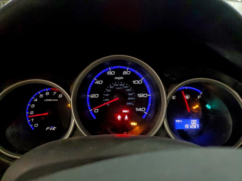 JHMGD37448S065655 - 2008 HONDA FIT შავი ფოტო 9