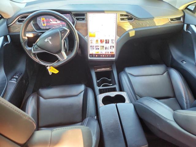 5YJSA1E25JF245160 - 2018 TESLA MODEL S Белый фото 8