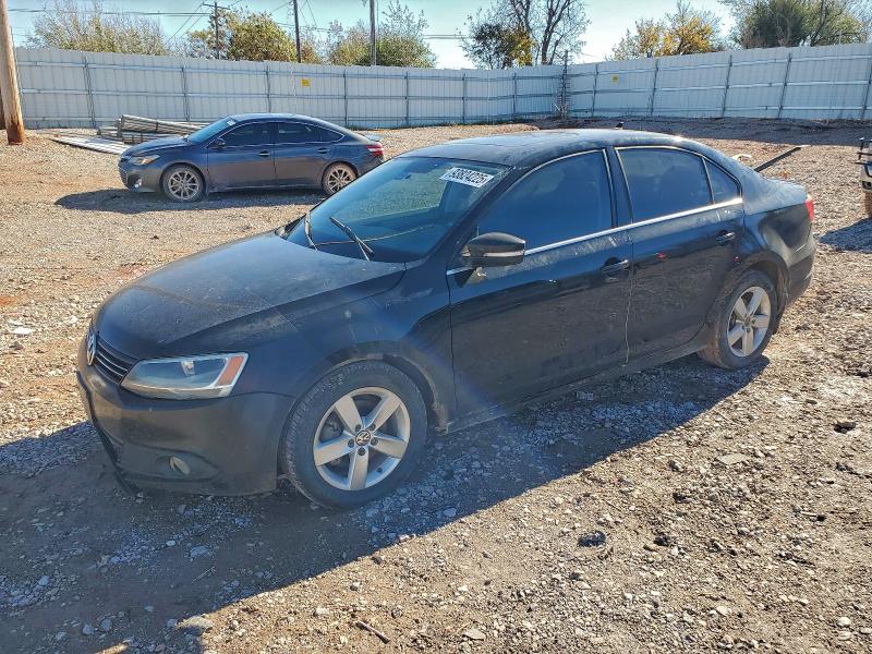 2012 VOLKSWAGEN JETTA TDI, 