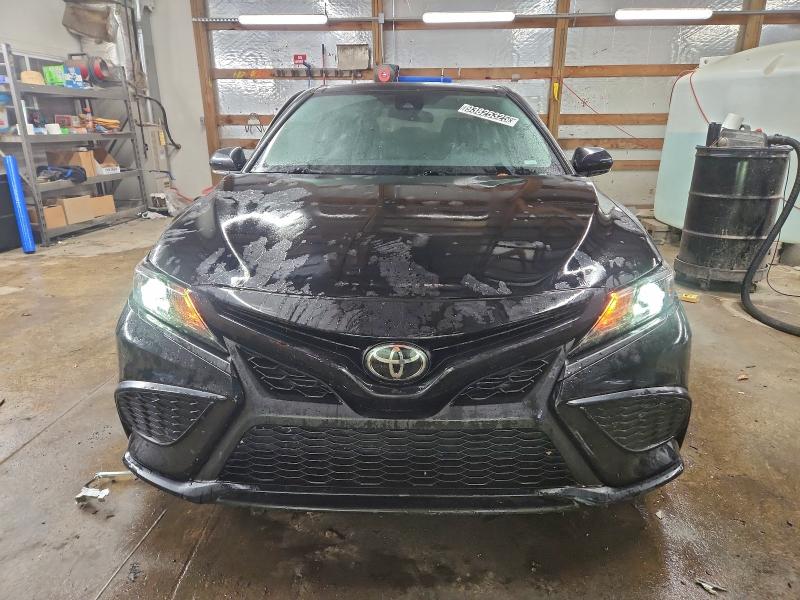 4T1G11AK0RU880314 - 2024 TOYOTA CAMRY SE NIGHT SHADE BLACK photo 5