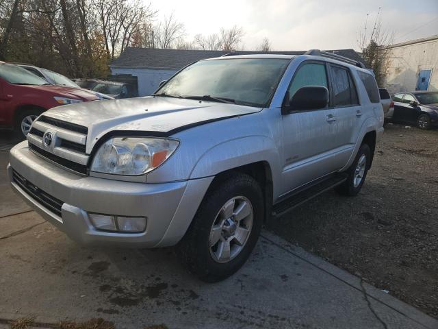 JTEBU14R940045712 - 2004 TOYOTA 4RUNNER SR5 银色 照片 2