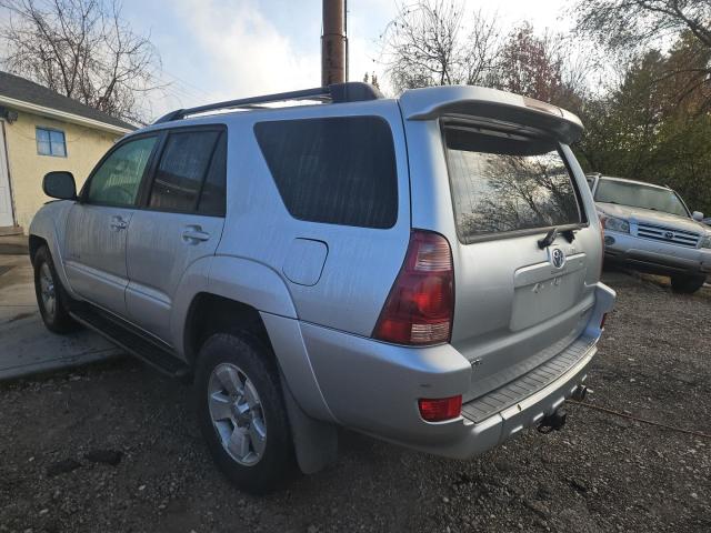 JTEBU14R940045712 - 2004 TOYOTA 4RUNNER SR5 银色 照片 3
