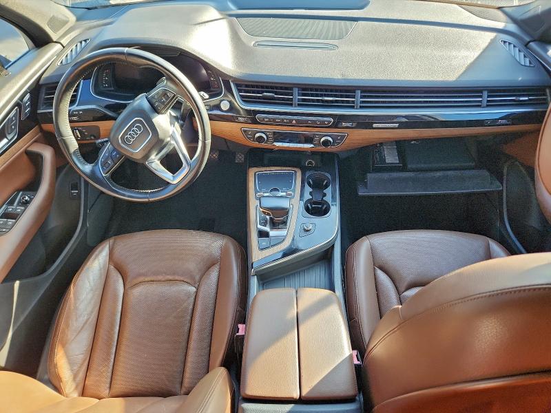 WA1LAAF75HD008985 - 2017 AUDI Q7 PREMIUM PLUS Noir photo 8