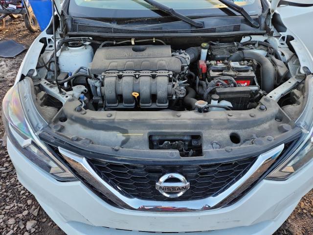 3N1AB7AP4JY215412 - 2018 NISSAN SENTRA S 白色 照片 11