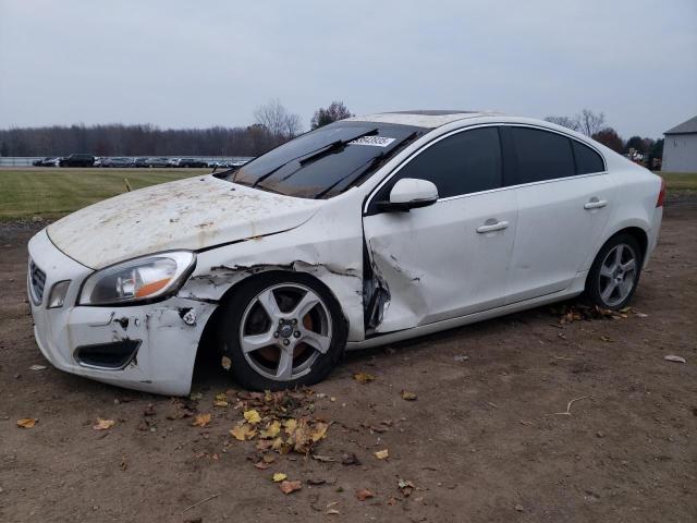 2012 VOLVO S60 T5, 