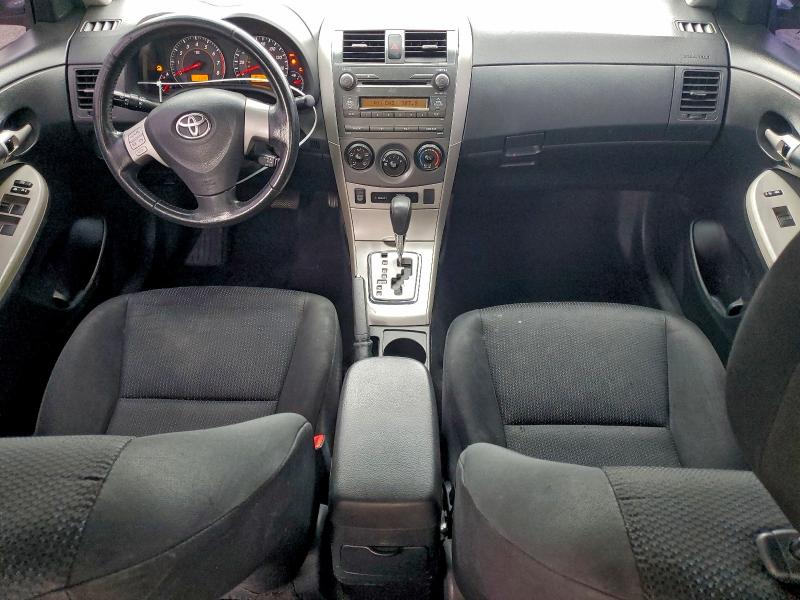 1NXBU4EE3AZ221848 - 2010 TOYOTA COROLLA BASE წითელი ფოტო 8