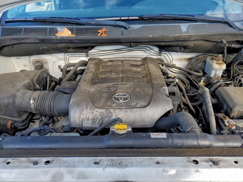 5TFUY5F10AX133745 - 2010 TOYOTA TUNDRA DOUBLE CAB SR5 WHITE photo 11