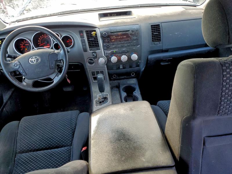 5TFUY5F10AX133745 - 2010 TOYOTA TUNDRA DOUBLE CAB SR5 WHITE photo 8