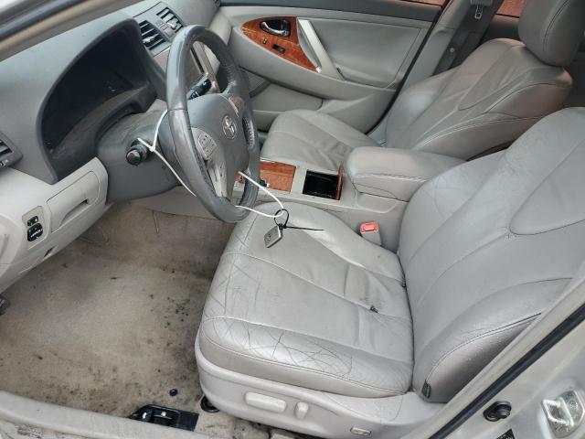 4T1BK3EKXAU104242 - 2010 TOYOTA CAMRY SE SILVER photo 7