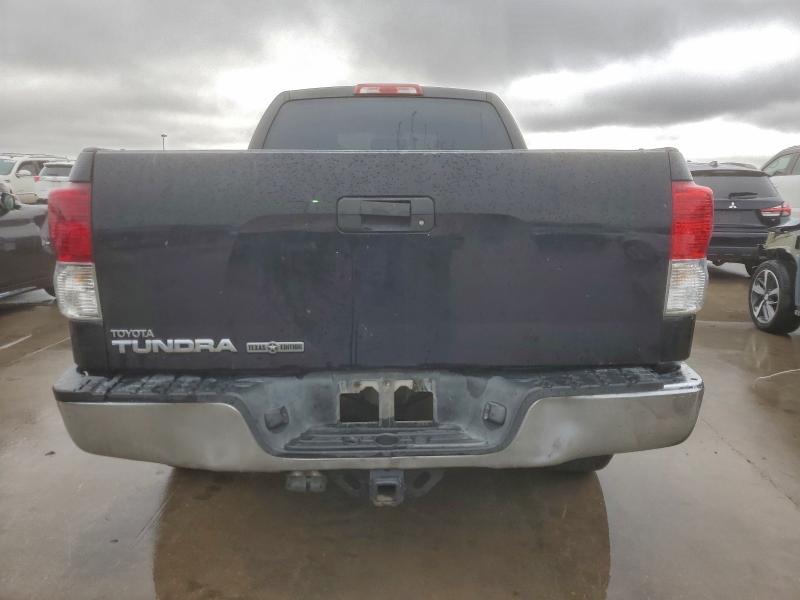 5TFRM5F13BX024442 - 2011 TOYOTA TUNDRA DOUBLE CAB SR5 BLACK photo 6