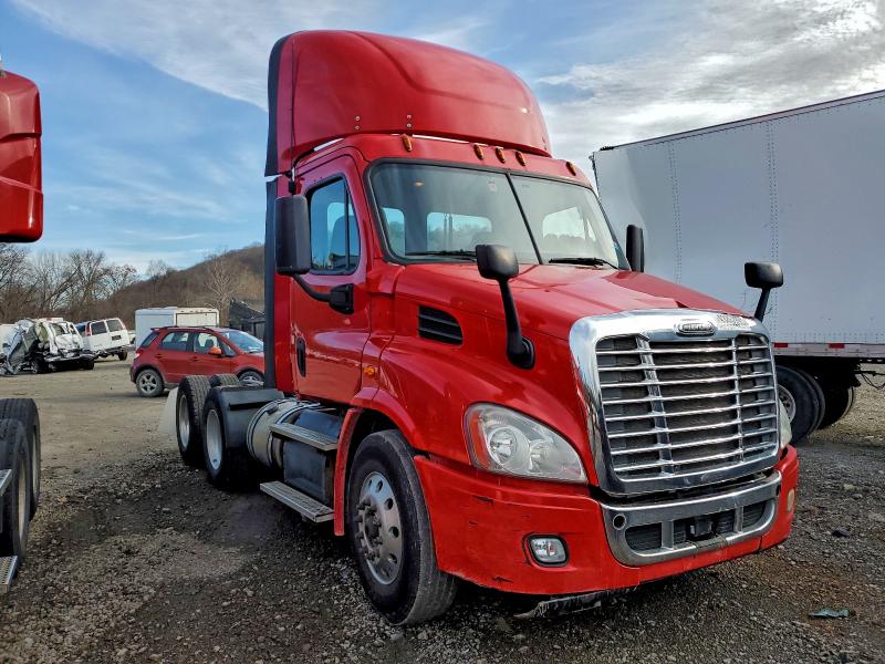 2016 FREIGHTLINER CASCADIA 1, 