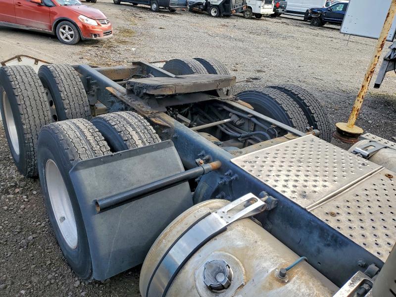 3AKJGBDV4GDGX5154 - 2016 FREIGHTLINER CASCADIA 1 Qırmızı foto 9