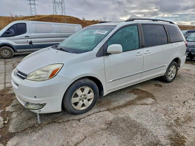 2004 TOYOTA SIENNA XLE, 