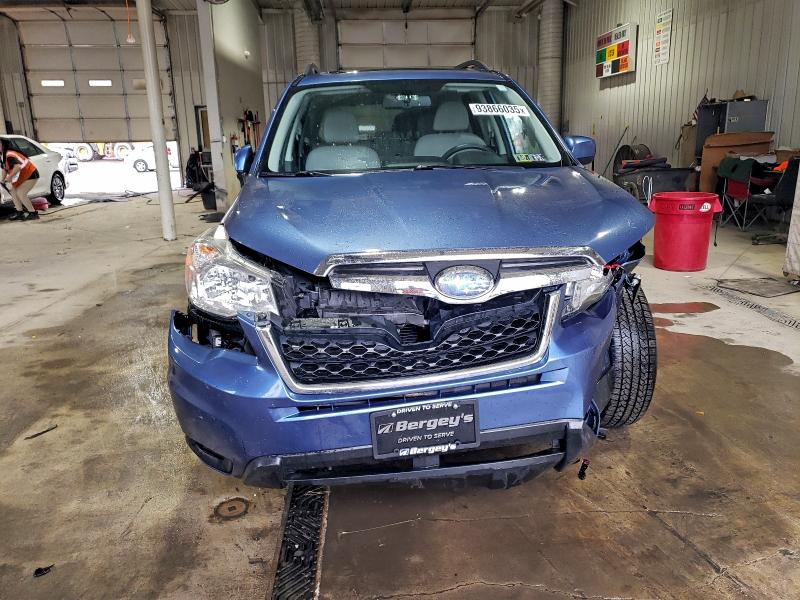 JF2SJADC6GH417474 - 2016 SUBARU FORESTER 2.5I PREMIUM BLUE photo 5