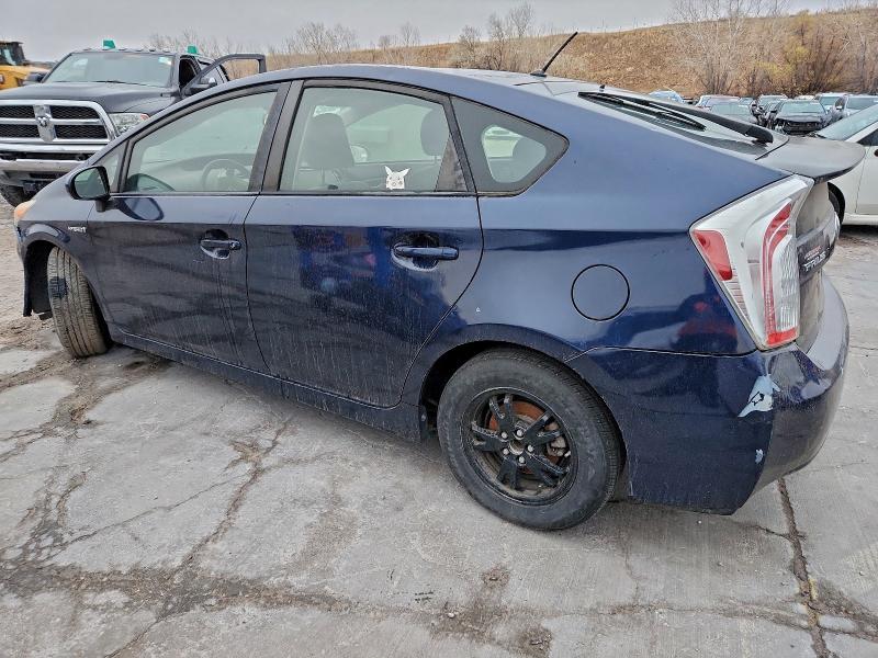 JTDKN3DU5D0338623 - 2013 TOYOTA PRIUS 蓝色 照片 2