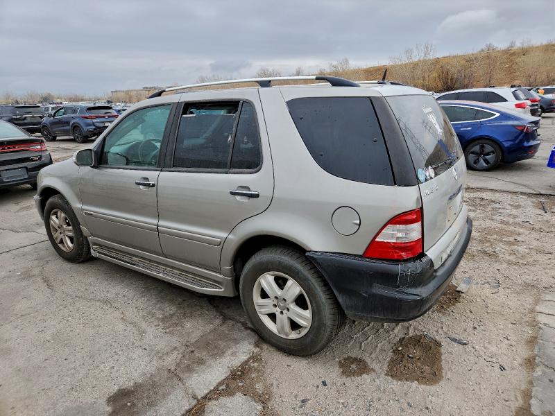 4JGAB57E85A557586 - 2005 MERCEDES-BENZ ML 350 BEIGE photo 2