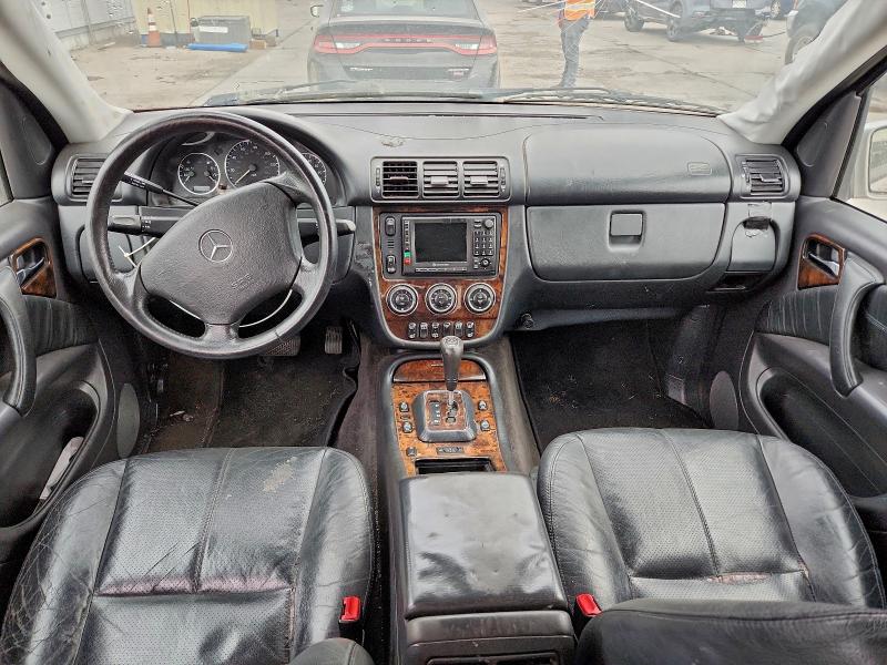 4JGAB57E85A557586 - 2005 MERCEDES-BENZ ML 350 BEIGE photo 8