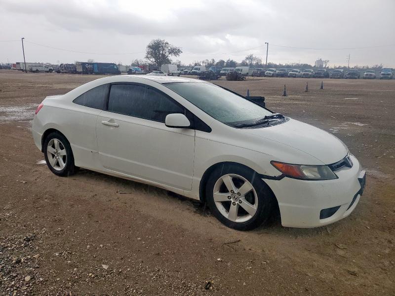 2HGFG12828H559461 - 2008 HONDA CIVIC EX WHITE photo 4
