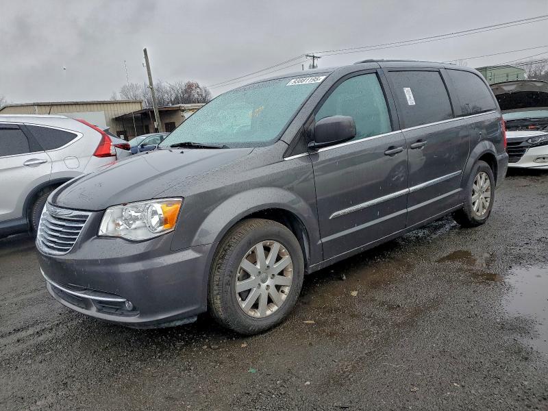 2016 CHRYSLER TOWN & COU TOURING, 
