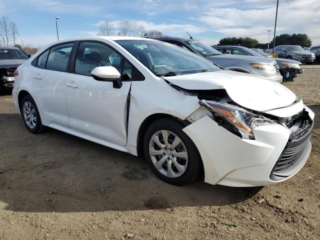 5YFB4MDE3PP050174 - 2023 TOYOTA COROLLA LE თეთრი ფოტო 4