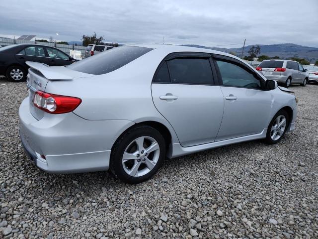 2T1BU4EE3DC966783 - 2013 TOYOTA COROLLA BASE Արծաթագույն լուսանկար 3