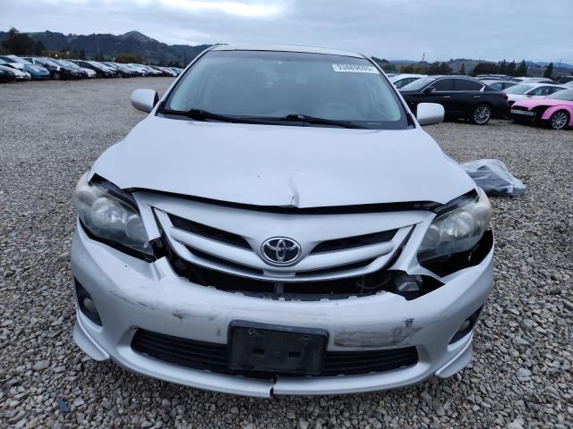 2T1BU4EE3DC966783 - 2013 TOYOTA COROLLA BASE Արծաթագույն լուսանկար 5