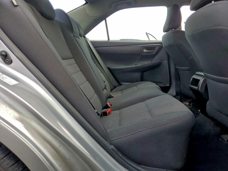 4T1BF1FK4GU527799 - 2016 TOYOTA CAMRY LE SILVER photo 10