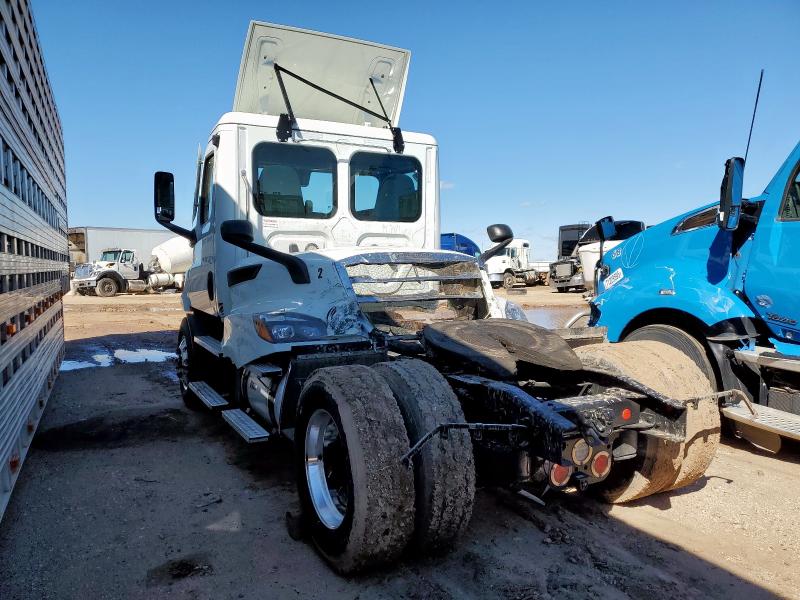 3AKBHSDV3MSMK7032 - 2021 FREIGHTLINER CASCADIA 1 Белый фото 3