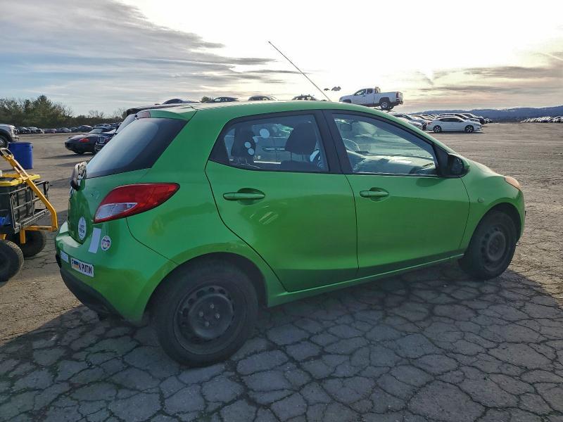 JM1DE1KZ1C0136310 - 2012 MAZDA MAZDA2 მწვანე ფოტო 3