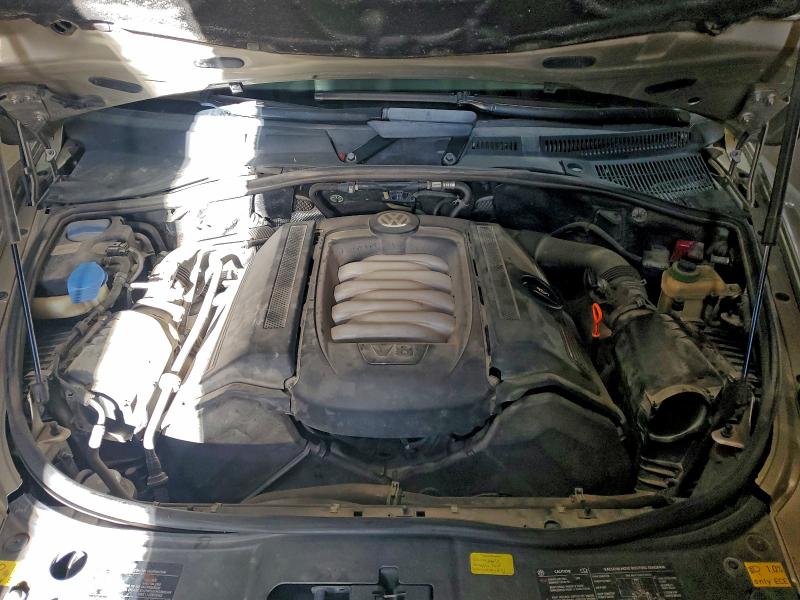 WVGCM77L34D038956 - 2004 VOLKSWAGEN TOUAREG 4.2 金色 照片 11