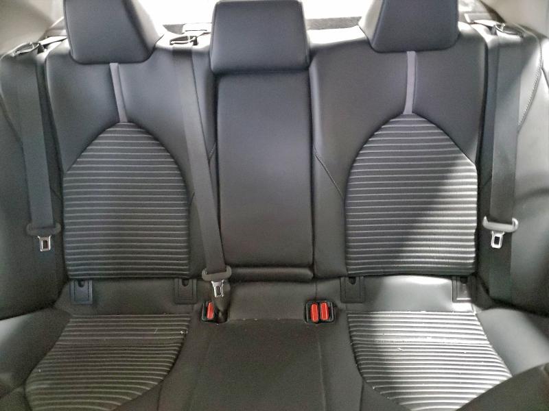 4T1G11AK6NU620770 - 2022 TOYOTA CAMRY SE 黑色 照片 10