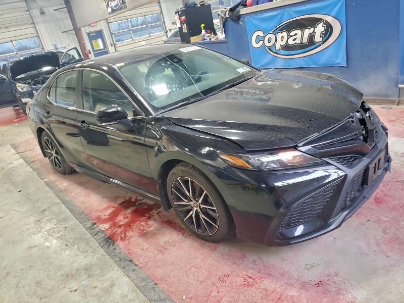 4T1G11AK6NU620770 - 2022 TOYOTA CAMRY SE 黑色 照片 4