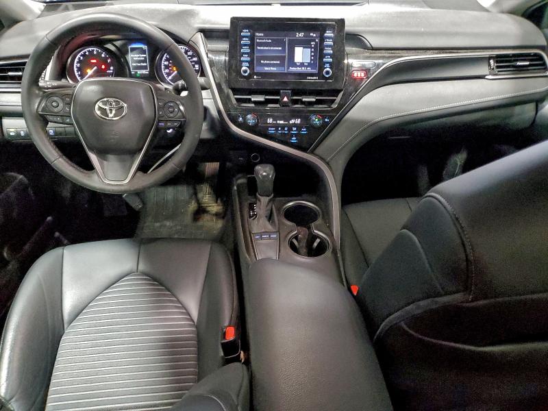 4T1G11AK6NU620770 - 2022 TOYOTA CAMRY SE 黑色 照片 8