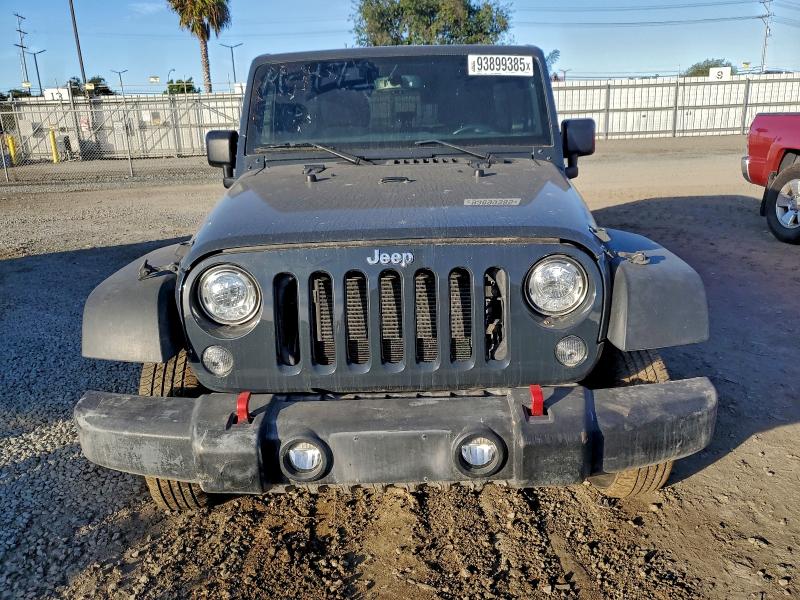 1C4BJWDG6HL686328 - 2017 JEEP WRANGLER U SPORT Qara foto 5