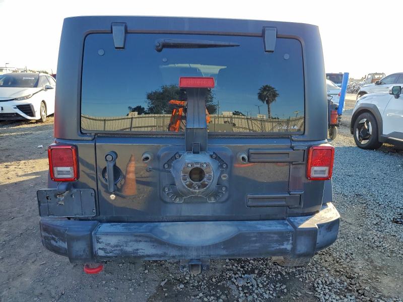 1C4BJWDG6HL686328 - 2017 JEEP WRANGLER U SPORT Qara foto 6